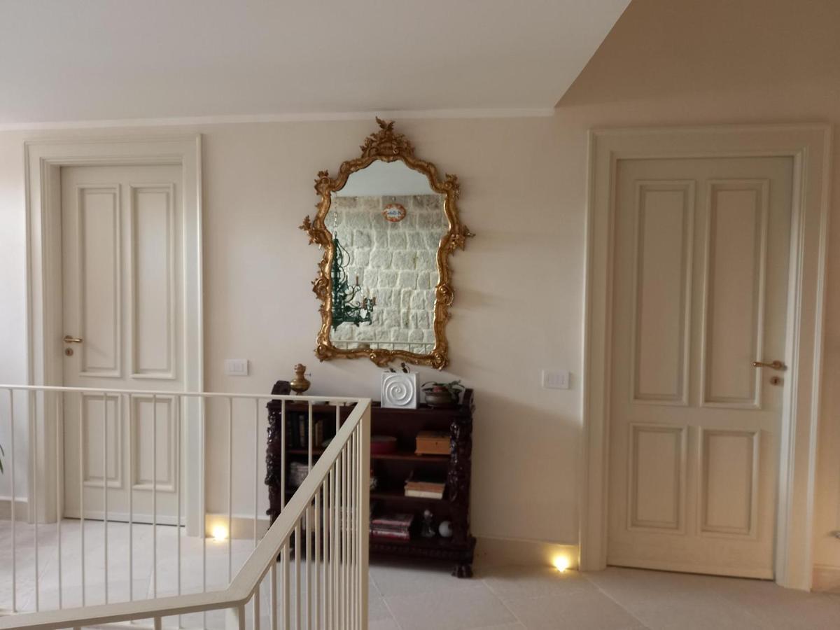 Le Petit Palais - Naples Bed & Breakfast ภายนอก รูปภาพ