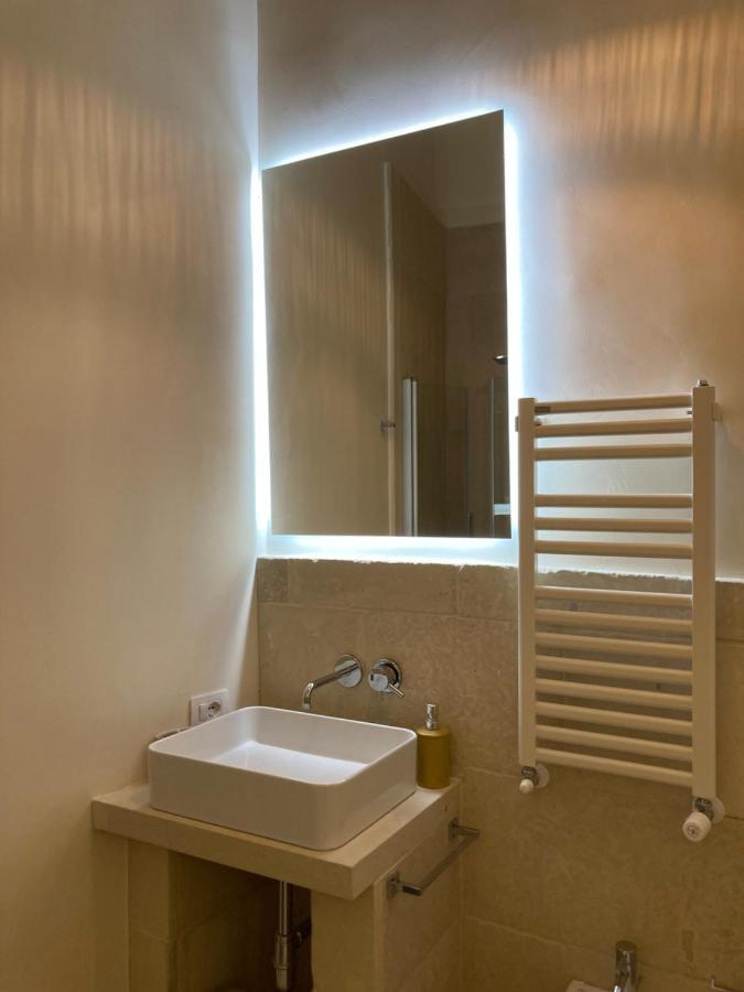 Le Petit Palais - Naples Bed & Breakfast ภายนอก รูปภาพ
