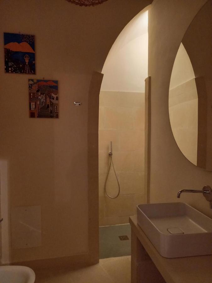 Le Petit Palais - Naples Bed & Breakfast ภายนอก รูปภาพ