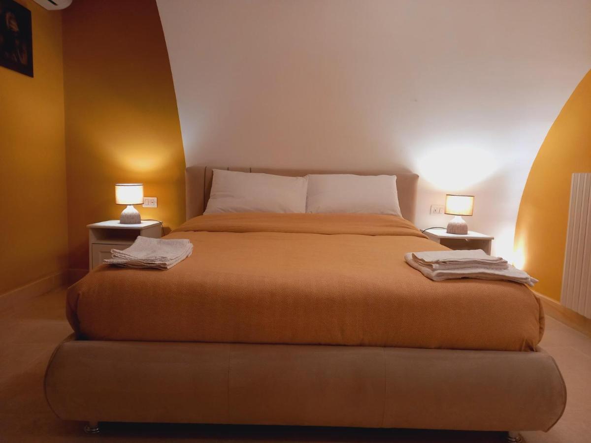 Le Petit Palais - Naples Bed & Breakfast ภายนอก รูปภาพ